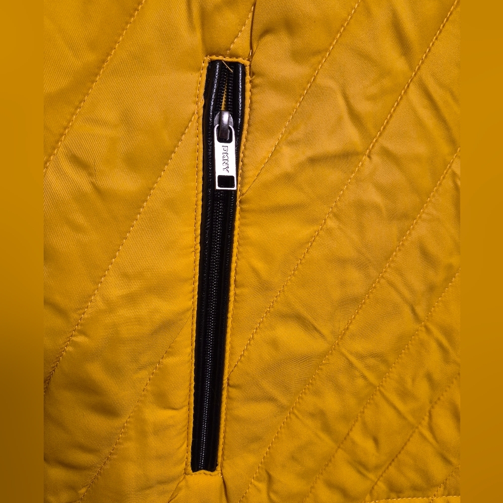 Donna Karan Unisex Vibrant Amber Quilted Zipper Sleeveless Vest Size Medium - Picture 5 of 12